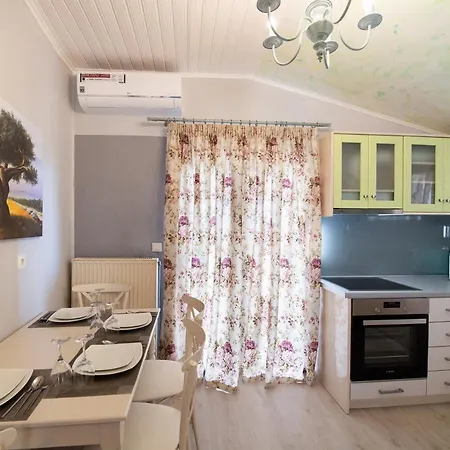 شقة Aelia Ágios Pétros