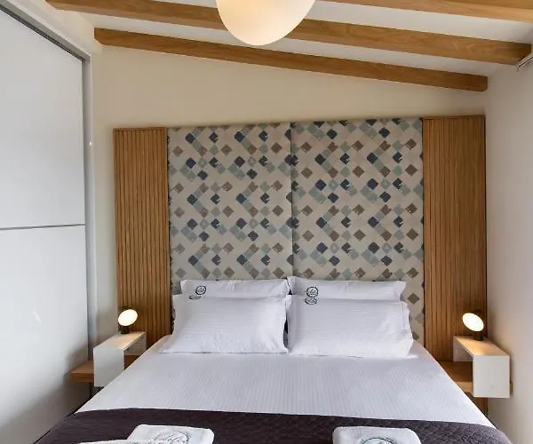 Aelia * Ágios Pétros